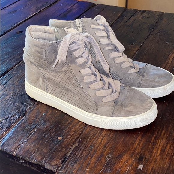 steve madden grey suede sneakers